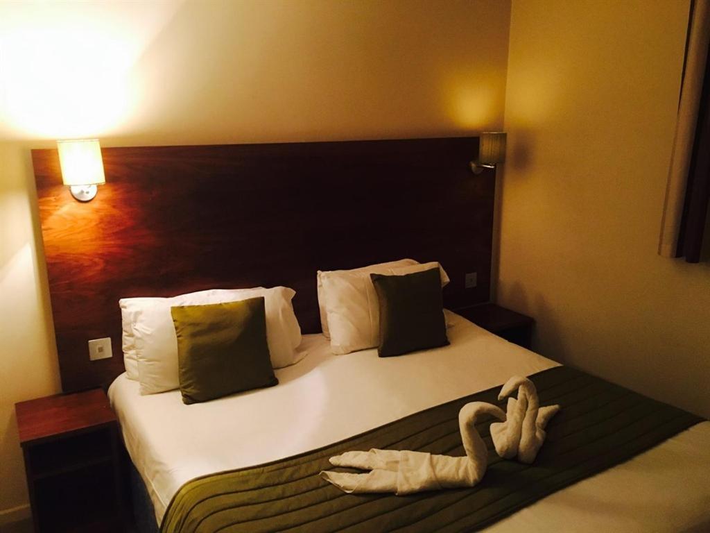 Stockwood - Airport Hotel