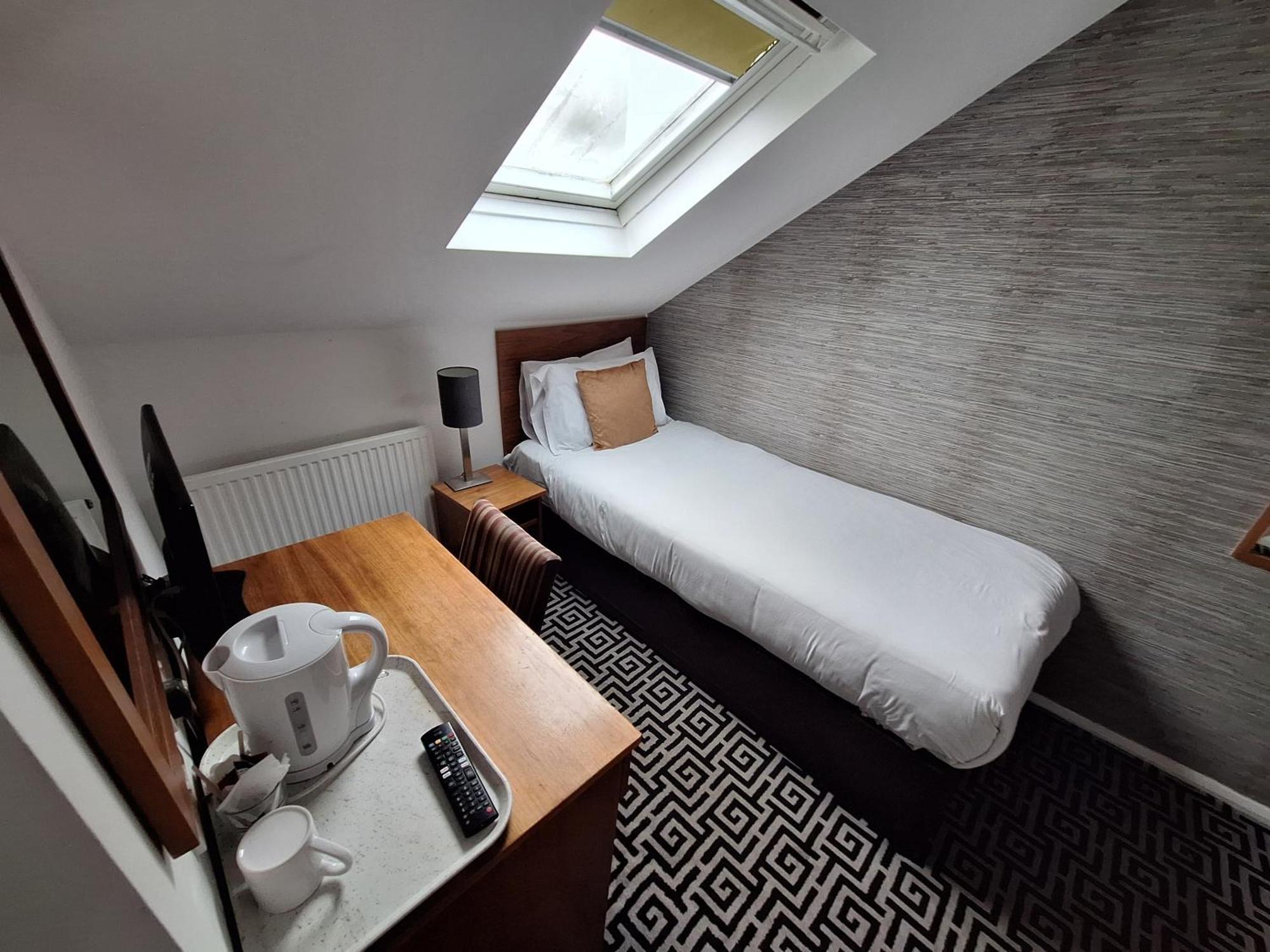 Stockwood - Airport Hotel